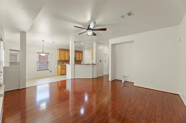 1526 Martin Lake Drive, Richmond, TX 77406