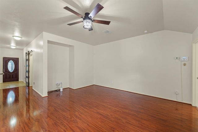 1526 Martin Lake Drive, Richmond, TX 77406
