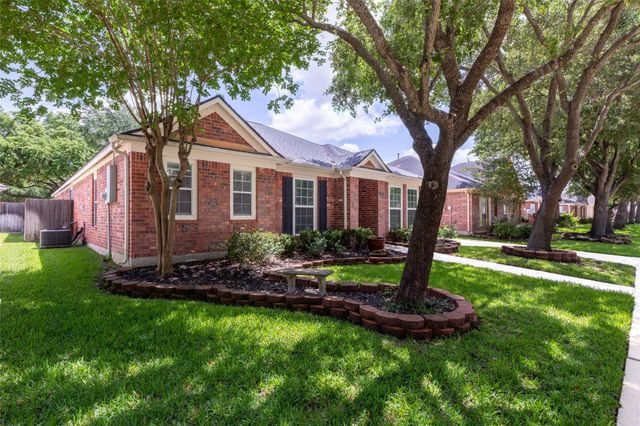 1526 Martin Lake Drive, Richmond, TX 77406