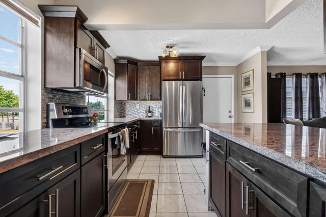 48 Burgundy Avenue A, Delray Beach, FL 33484