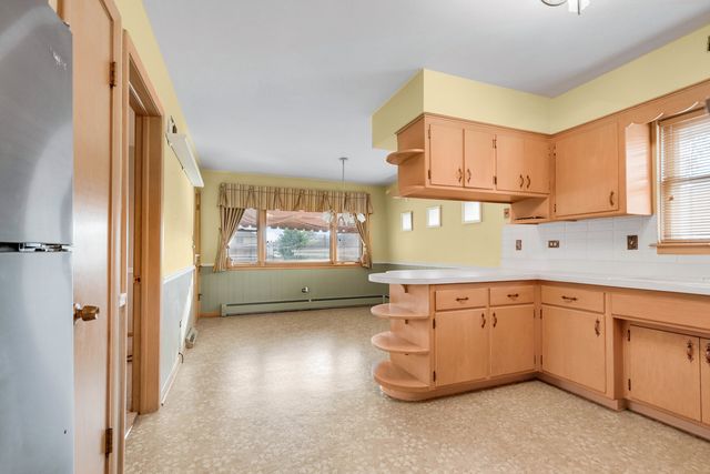 7949 Lavergne Avenue, Burbank, IL 60459