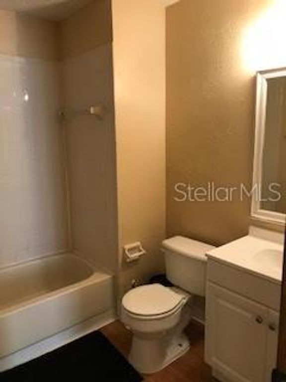 Image 15 of property listing at 431 W RICH AVENUE 429, Deland, FL 32720