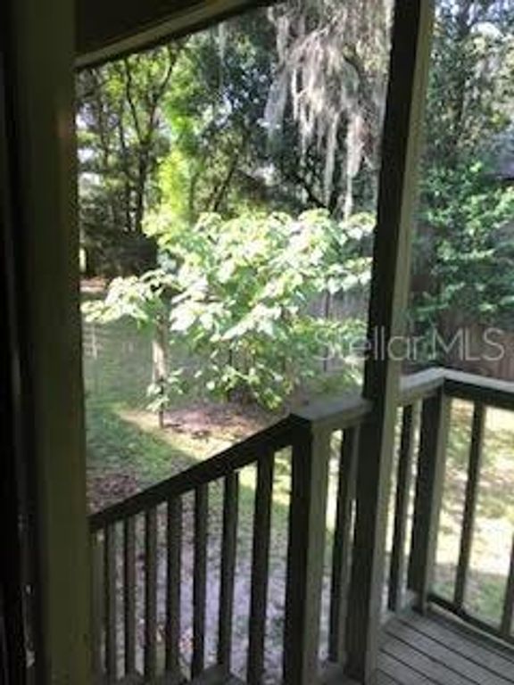 Image 18 of property listing at 431 W RICH AVENUE 429, Deland, FL 32720
