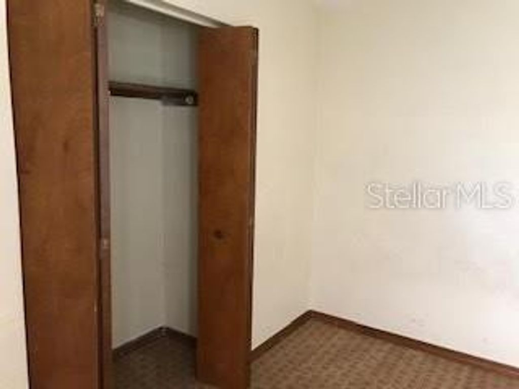 Image 30 of property listing at 431 W RICH AVENUE 429, Deland, FL 32720