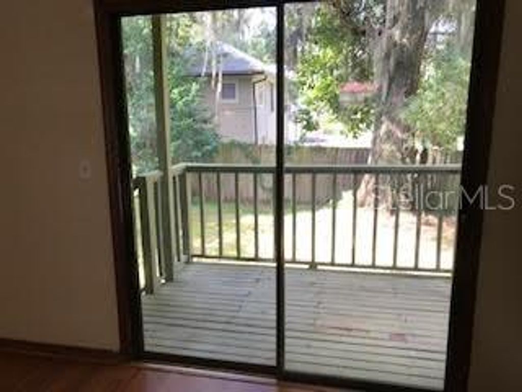 Image 34 of property listing at 431 W RICH AVENUE 429, Deland, FL 32720