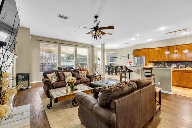 4937 Bellflower Way, Fort Worth, TX 76123