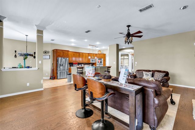 4937 Bellflower Way, Fort Worth, TX 76123