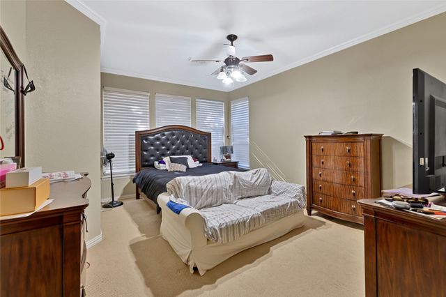 4937 Bellflower Way, Fort Worth, TX 76123