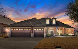 4937 Bellflower Way, Fort Worth, TX 76123