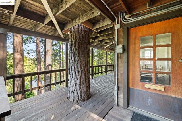 29672 Butte Ct, Cold Springs, CA 95335