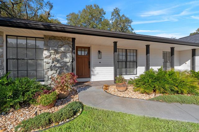 2525 LAURELWOOD LANE, Valrico, FL 33596