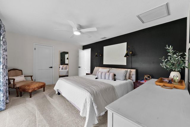 2525 LAURELWOOD LANE, Valrico, FL 33596