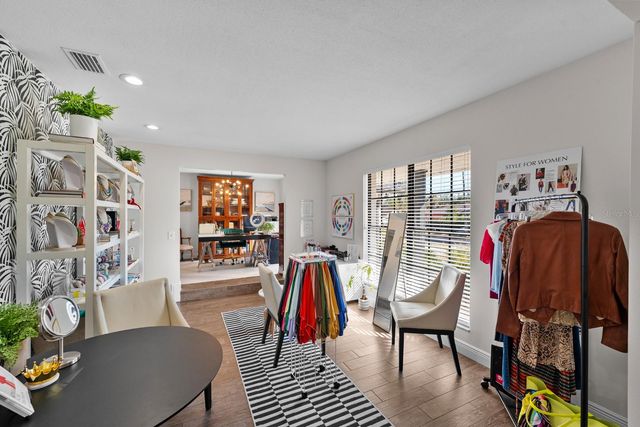 2525 LAURELWOOD LANE, Valrico, FL 33596