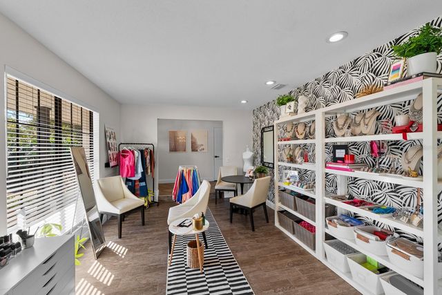 2525 LAURELWOOD LANE, Valrico, FL 33596