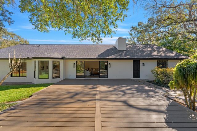 2525 LAURELWOOD LANE, Valrico, FL 33596