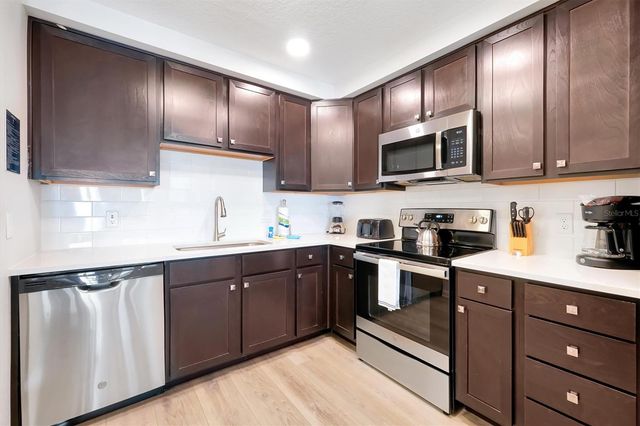 4012 BREAKVIEW DRIVE B309, Orlando, FL 32819