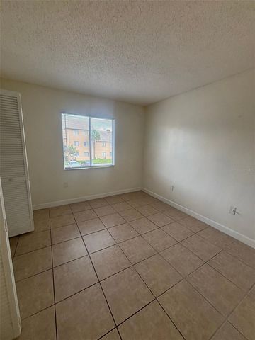 5232 VIA HACIENDA CIRCLE 219, Orlando, FL 32839