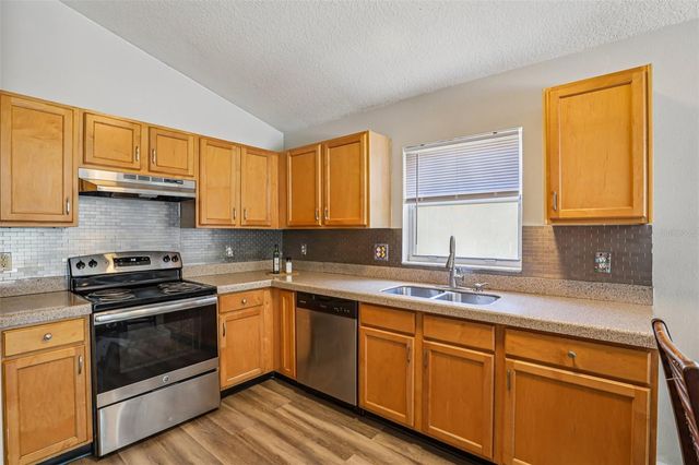 5833 WAR ADMIRAL DRIVE, Wesley Chapel, FL 33544