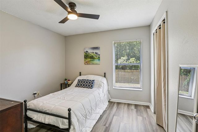 5833 WAR ADMIRAL DRIVE, Wesley Chapel, FL 33544