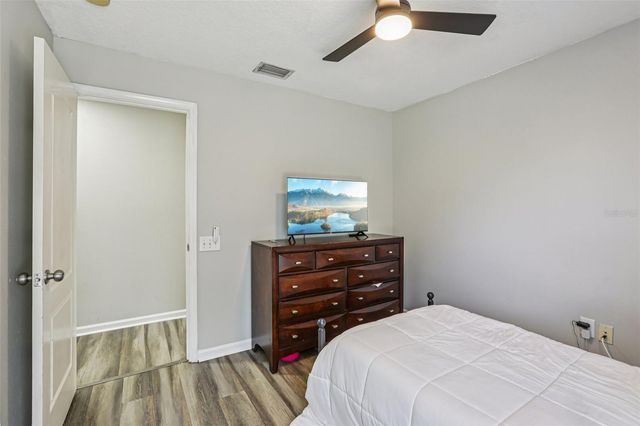 5833 WAR ADMIRAL DRIVE, Wesley Chapel, FL 33544