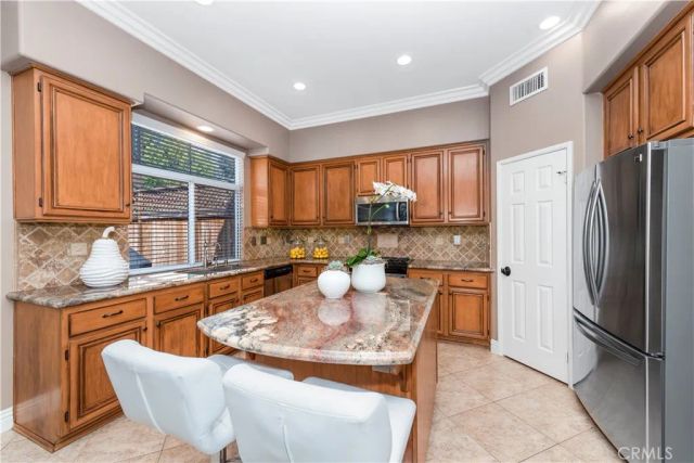 27 Las Cruces, Rancho Santa Margarita, CA 92688