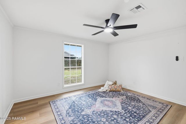 610 N Adams Avenue, Rayne, LA 70578