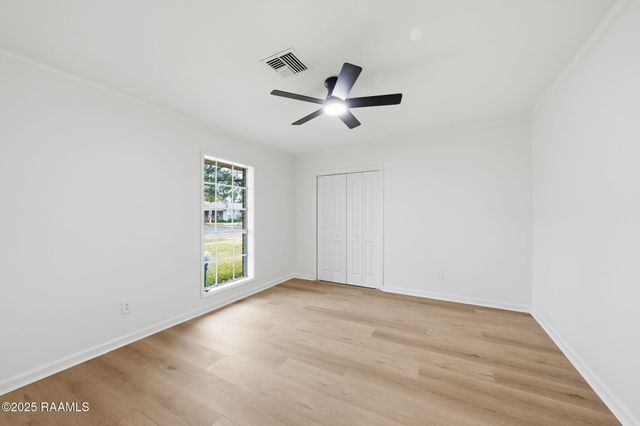 610 N Adams Avenue, Rayne, LA 70578