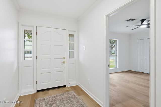 610 N Adams Avenue, Rayne, LA 70578