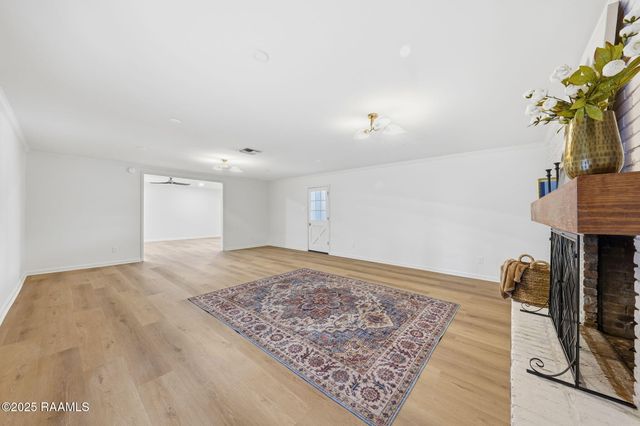 610 N Adams Avenue, Rayne, LA 70578