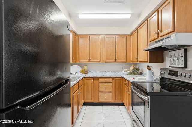 10704 TULSA Road, Jacksonville, FL 32218