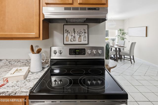 10704 TULSA Road, Jacksonville, FL 32218