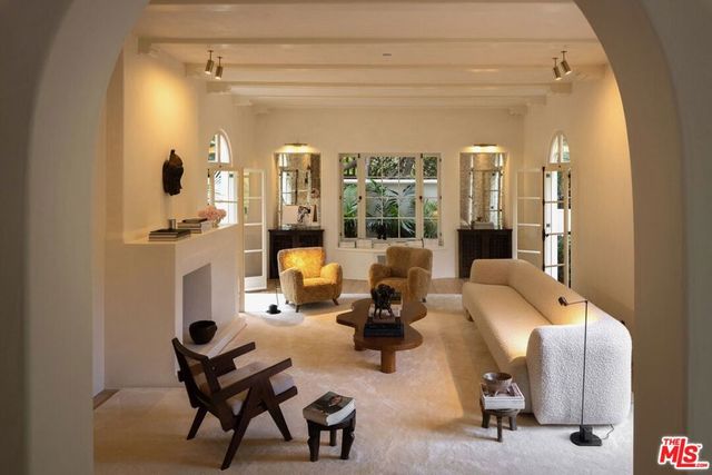 1168 N Doheny Drive, Los Angeles, CA 90069