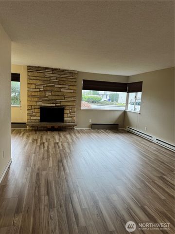 8930 7th Avenue SE, Everett, WA 98208