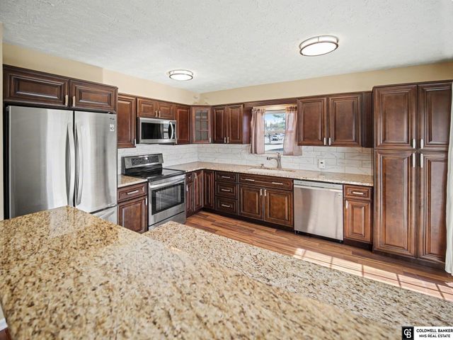 8201 South Street, Lincoln, NE 68506