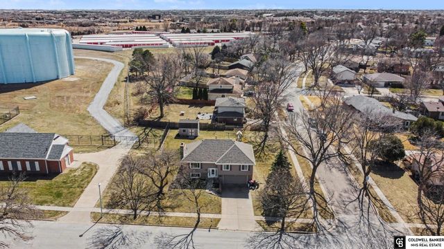 8201 South Street, Lincoln, NE 68506