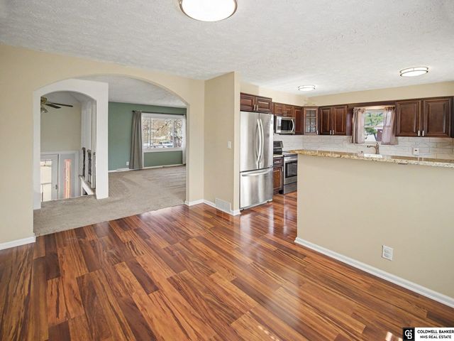 8201 South Street, Lincoln, NE 68506