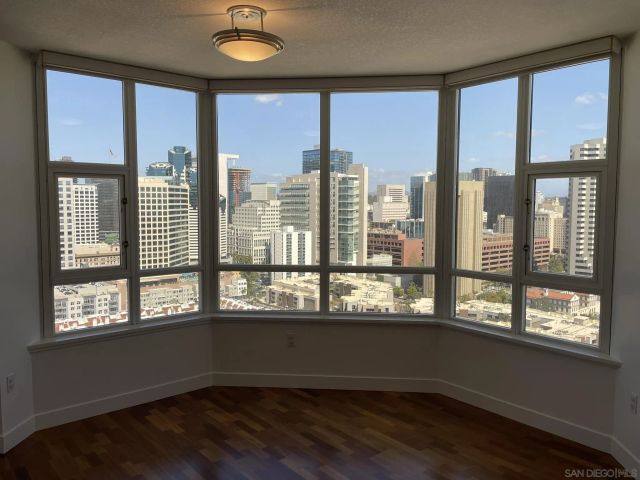 700 W Harbor 2501, San Diego, CA 92101