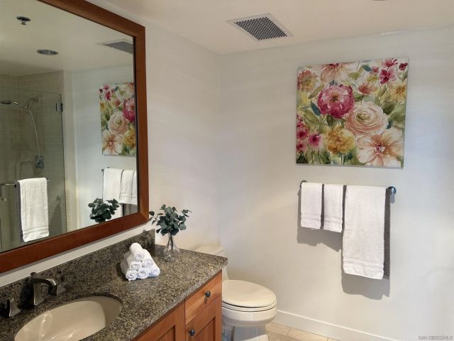 700 W Harbor 2501, San Diego, CA 92101