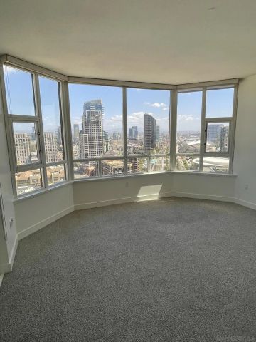 700 W Harbor 2501, San Diego, CA 92101