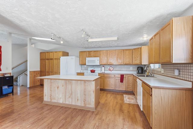 16210 E Rich Ave, Spokane Valley, WA 99216
