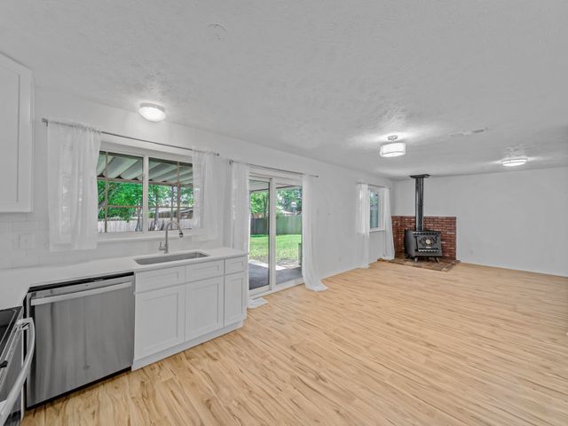 647 Price Drive, Lewisville, TX 75067