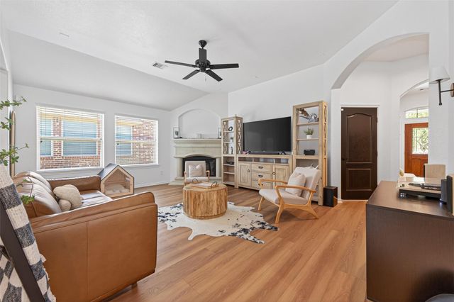 8542 Lighthouse Lake Lane, Humble, TX 77346