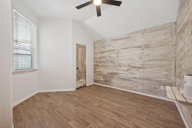 8542 Lighthouse Lake Lane, Humble, TX 77346