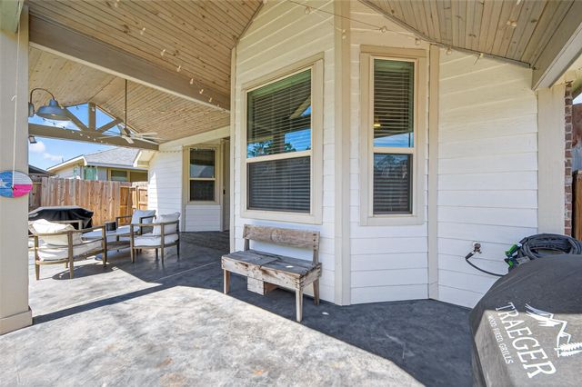 8542 Lighthouse Lake Lane, Humble, TX 77346