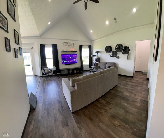 239 N Coventry Drive, Anderson, IN 46012