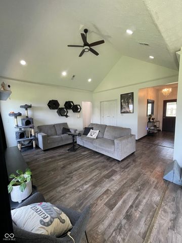 239 N Coventry Drive, Anderson, IN 46012