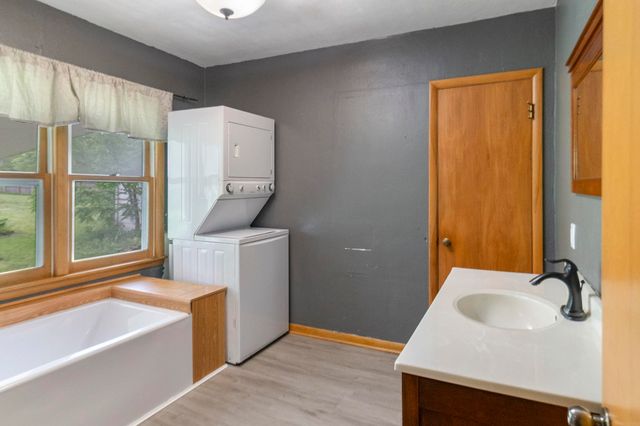 3310 Rownd Street, Cedar Falls, IA 50613