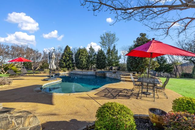 720 Harlequin Drive, Mckinney, TX 75072