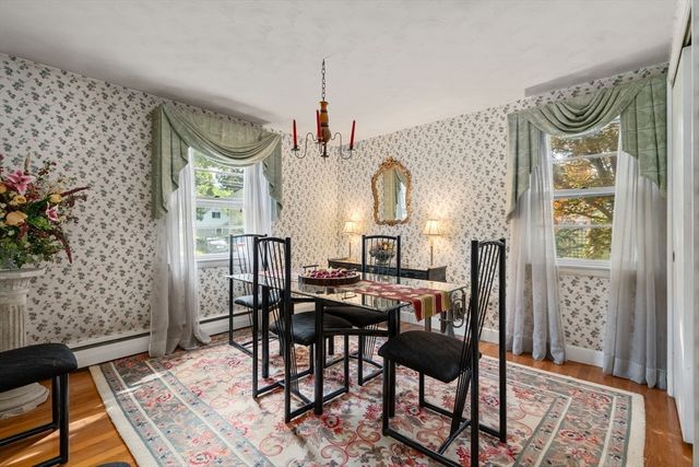 11 Country Rd, Brookline, MA 02467