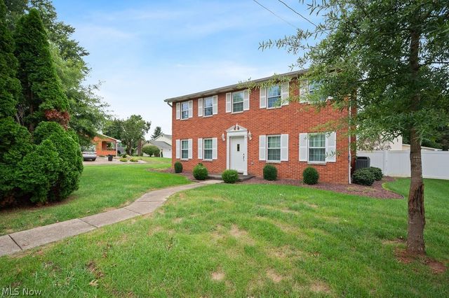 606 51st Street, Vienna, WV 26105